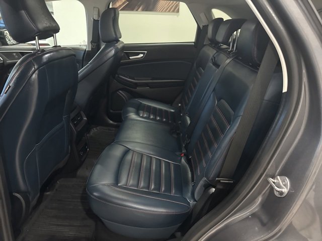 Used 2022 Ford Edge SEL w/ Sport Appearance Package image 11
