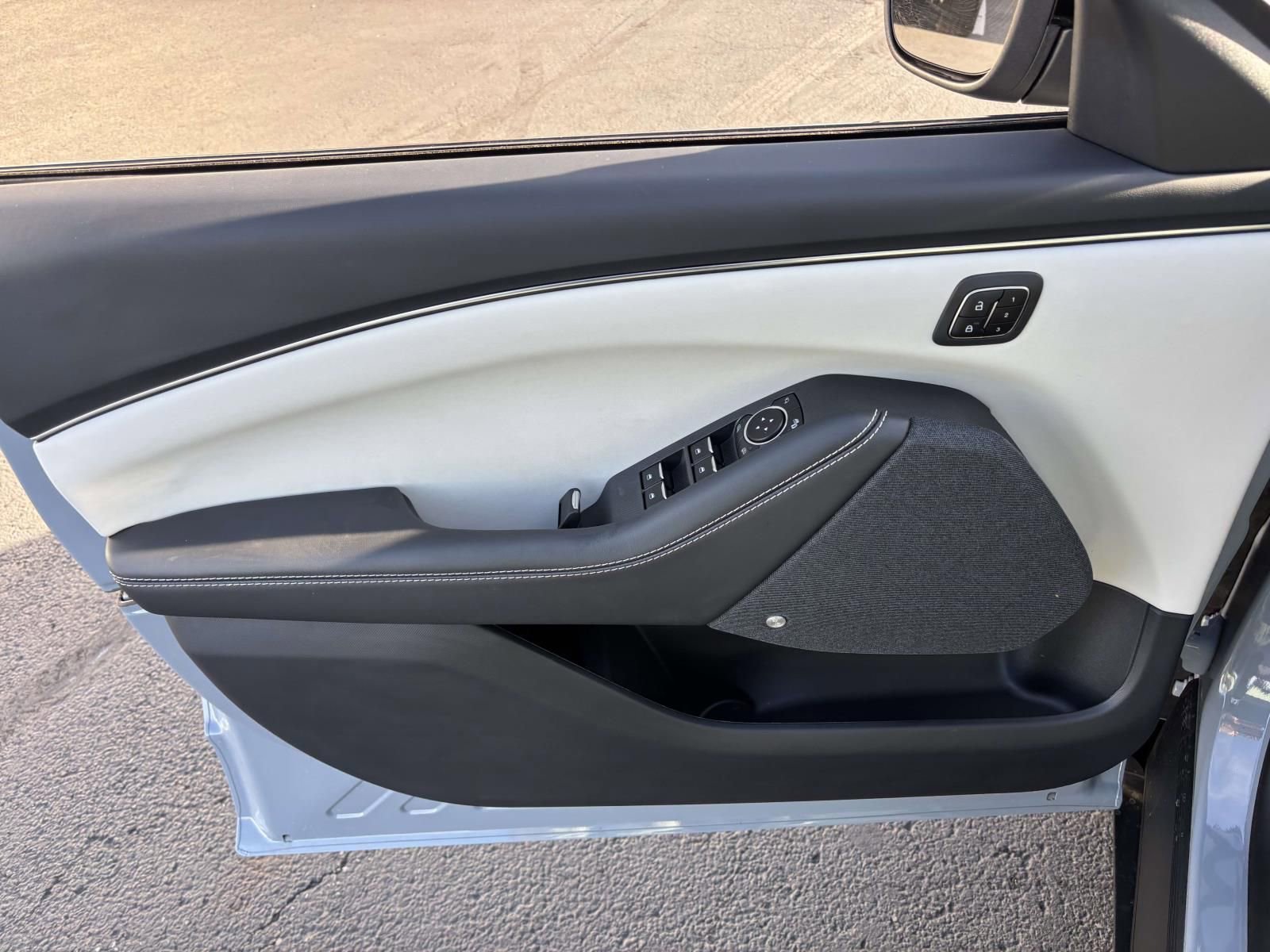 New 2025 Ford Mustang Mach-E Premium image 11