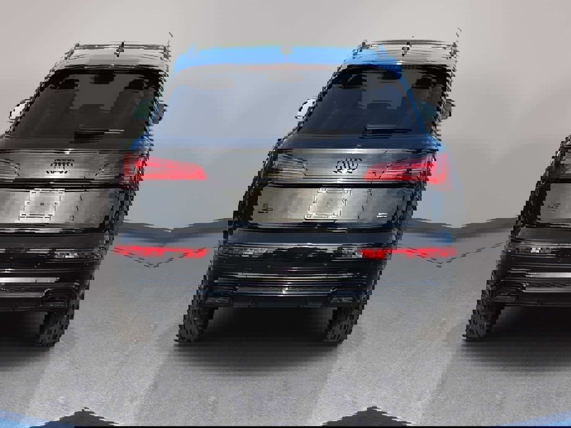 Used 2025 Audi Q5 e Premium Plus w/ Premium Plus Package image 6