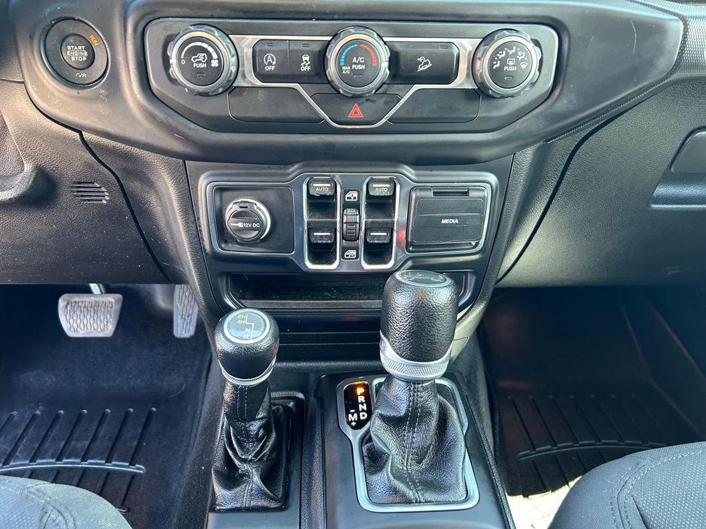 Used 2019 Jeep Wrangler Unlimited Sport S AWD/4WD image 25