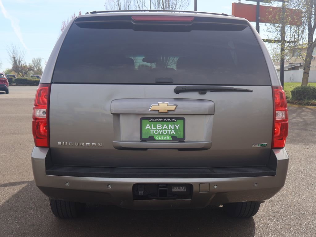 Used 2007 Chevrolet Suburban LT image 5