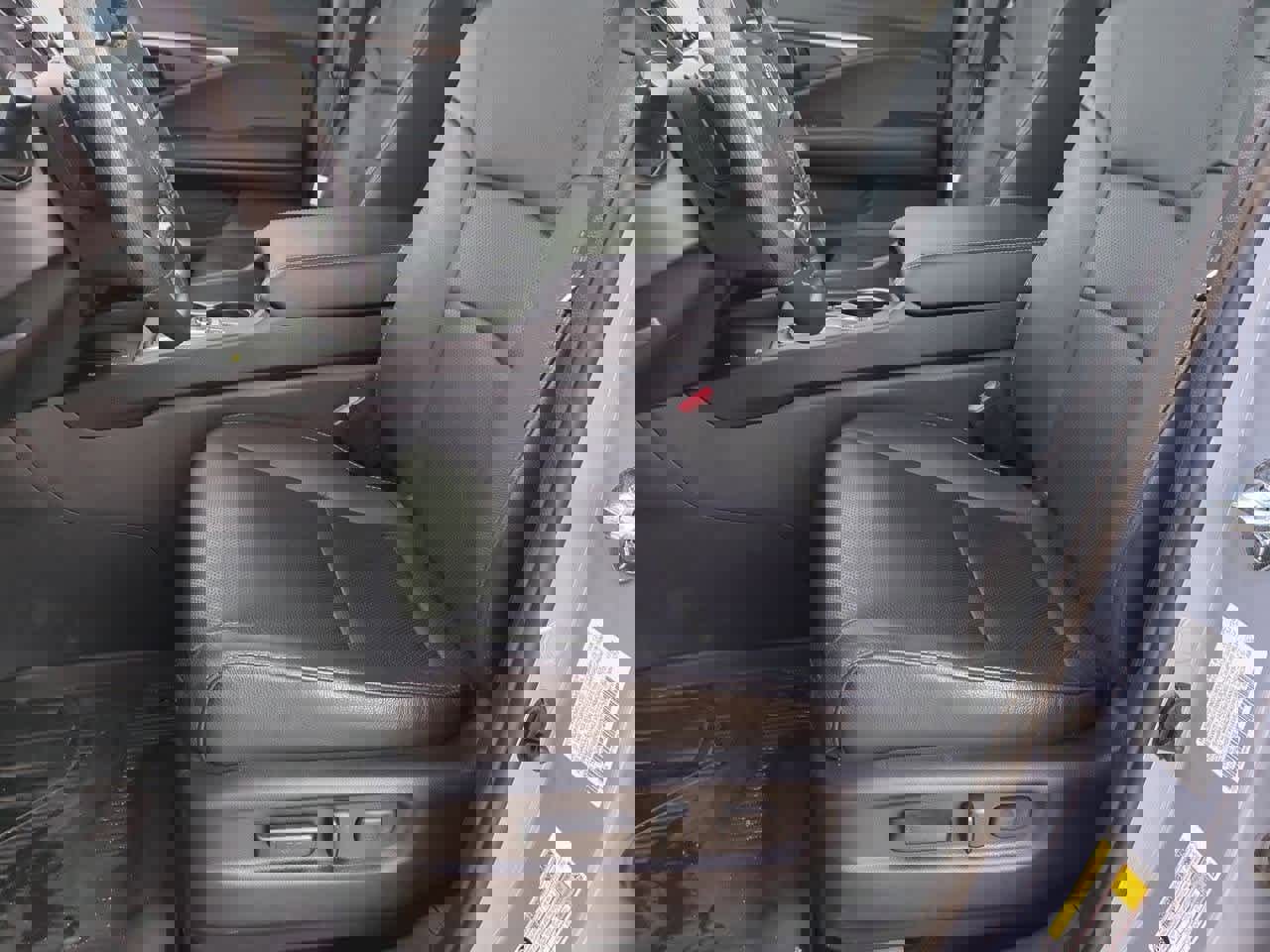 Used 2025 Honda Passport EX-L image 15