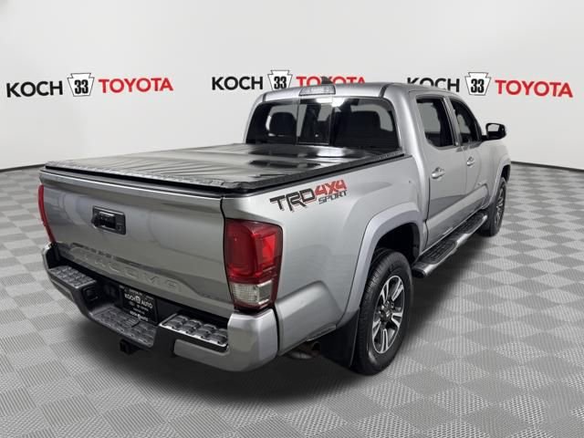 Used 2017 Toyota Tacoma TRD Sport w/ Tow Package (A/T) image 8
