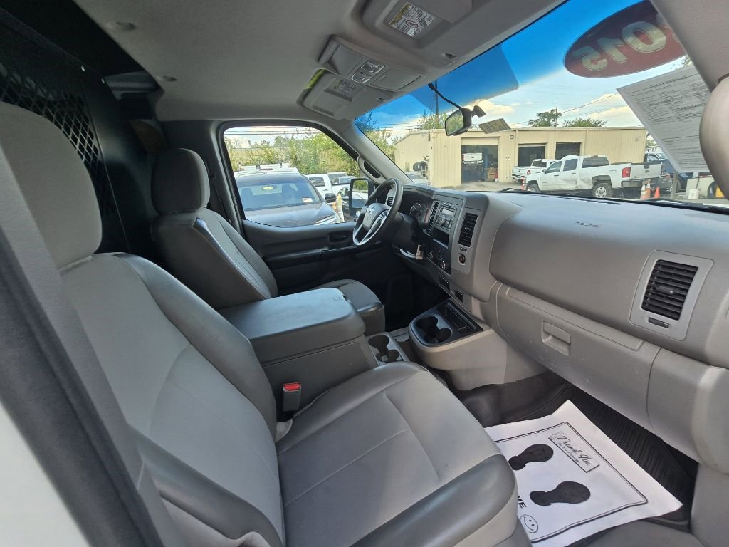 Used 2015 Nissan NV 2500 SV w/ Side & Curtain Airbag Package image 17