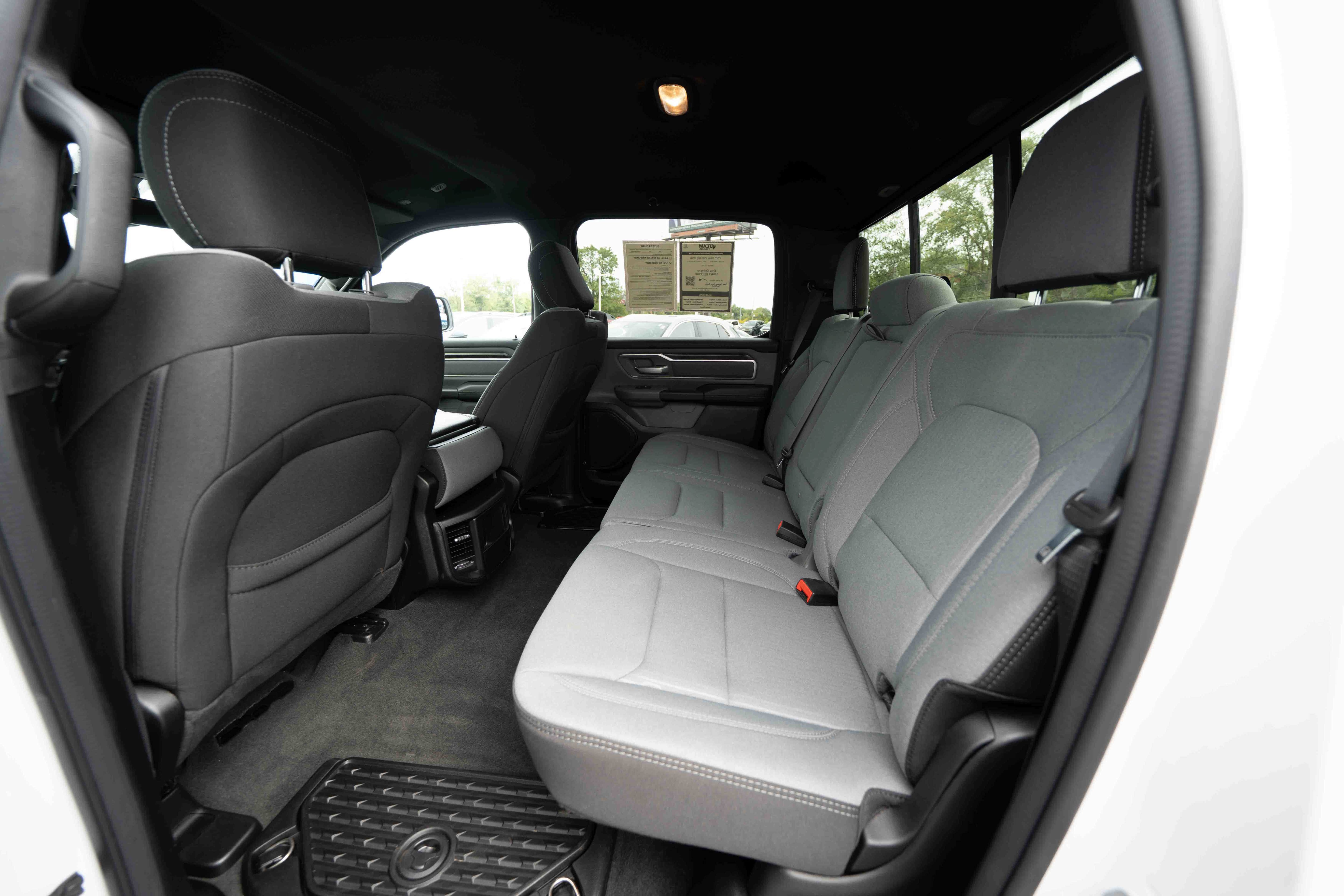 Used 2023 RAM 1500 Big Horn AWD/4WD image 22