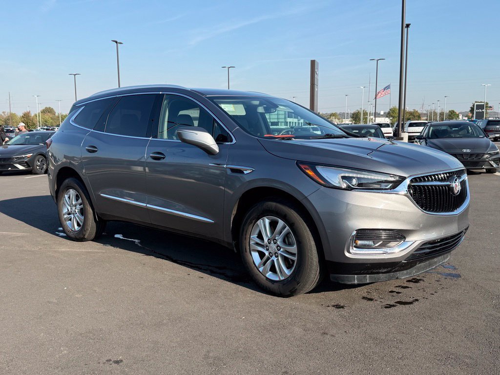 Used 2019 Buick Enclave Essence AWD/4WD image 3