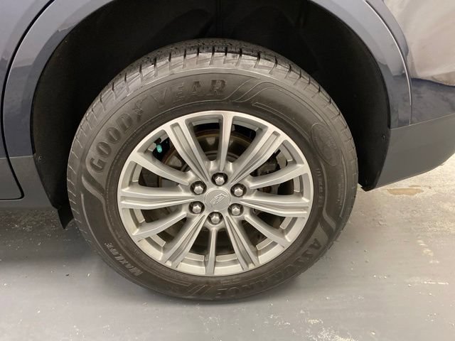 Used 2017 Cadillac XT5 Luxury w/ Driver Awareness Package AWD/4WD image 28