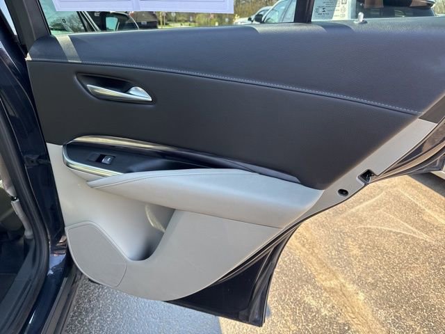 Certified 2023 Cadillac XT4 Luxury w/ Cold Weather Package AWD/4WD image 22