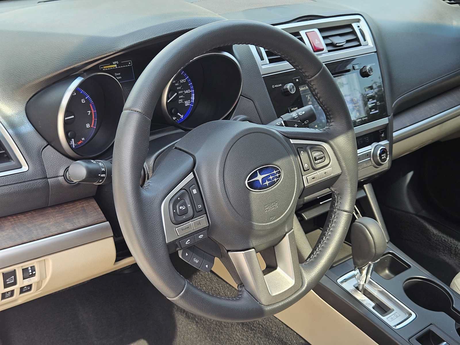 Used 2017 Subaru Outback 3.6R Limited AWD/4WD image 2