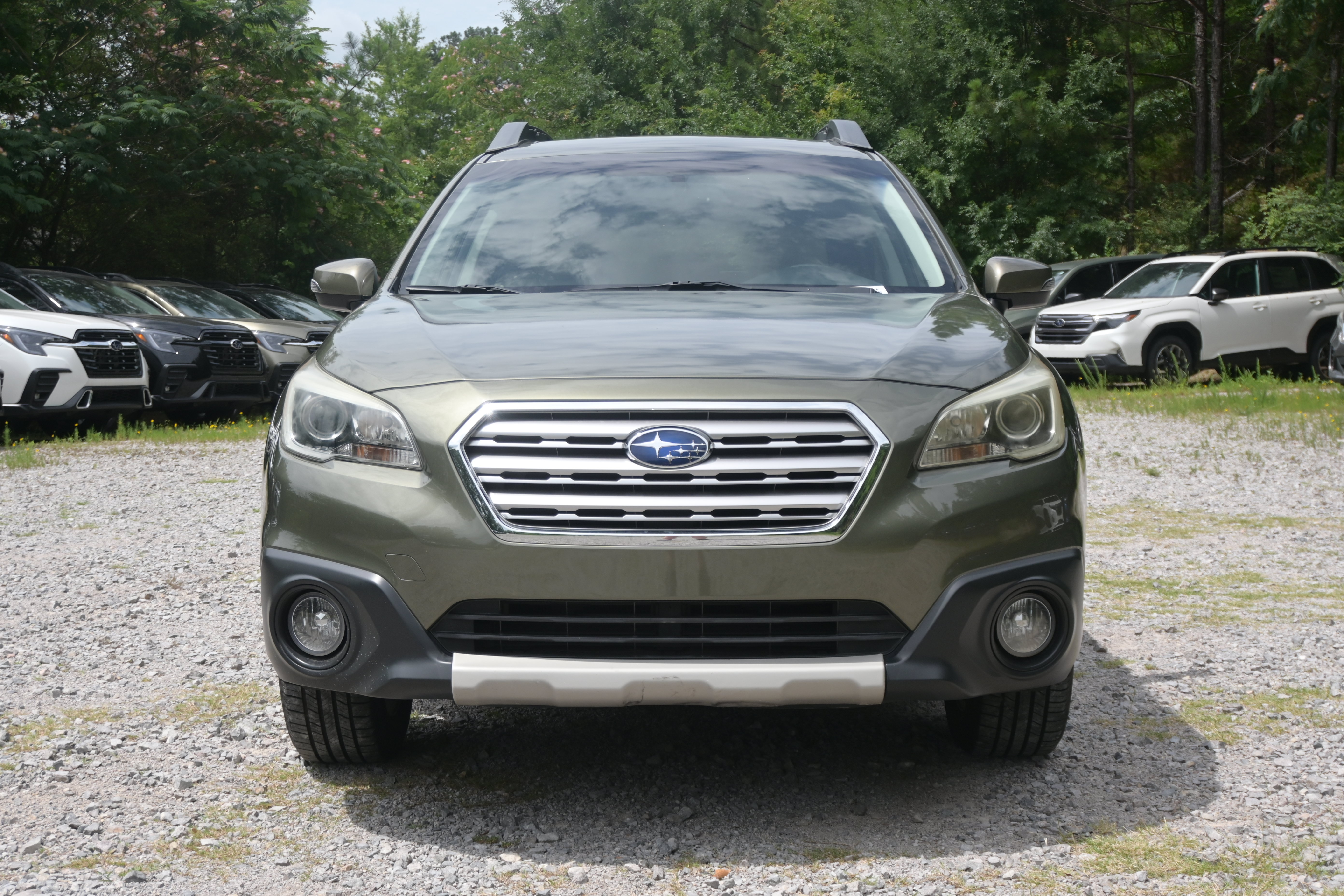 Used 2015 Subaru Outback 2.5i Limited AWD/4WD image 3