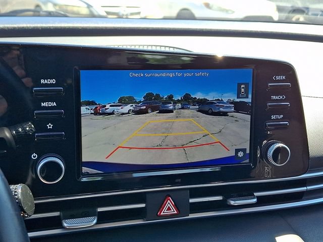 Certified 2022 Hyundai Elantra SEL w/ Convenience Package FWD image 24