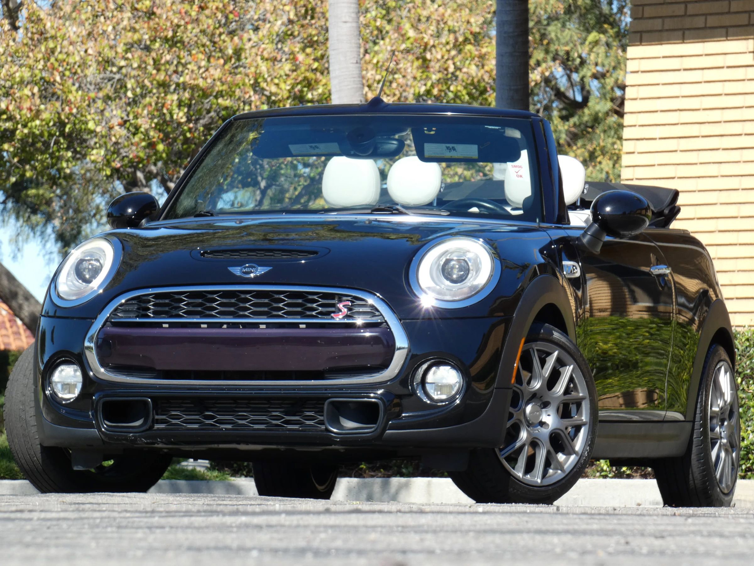 Used 2018 MINI Cooper S image 2