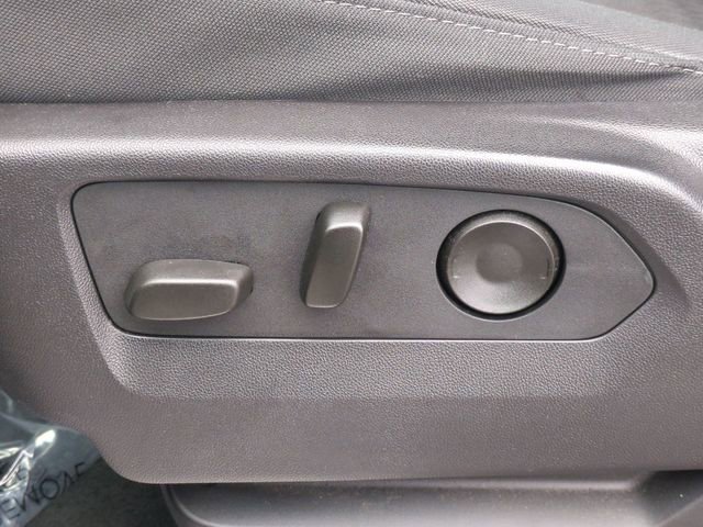 Used 2024 Chevrolet Silverado 1500 LT image 12