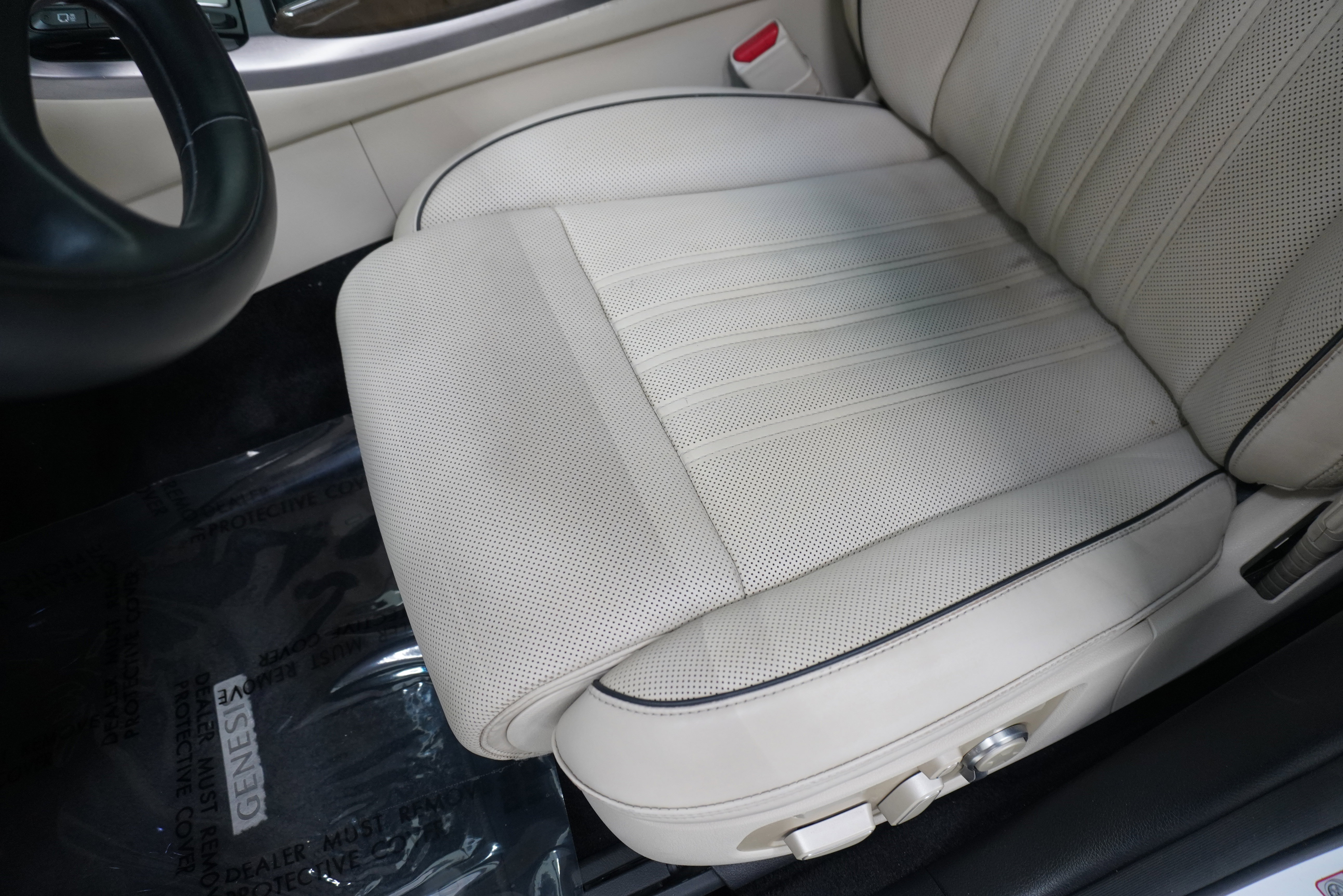 Used 2018 Genesis G90 5.0 Ultimate AWD/4WD image 10