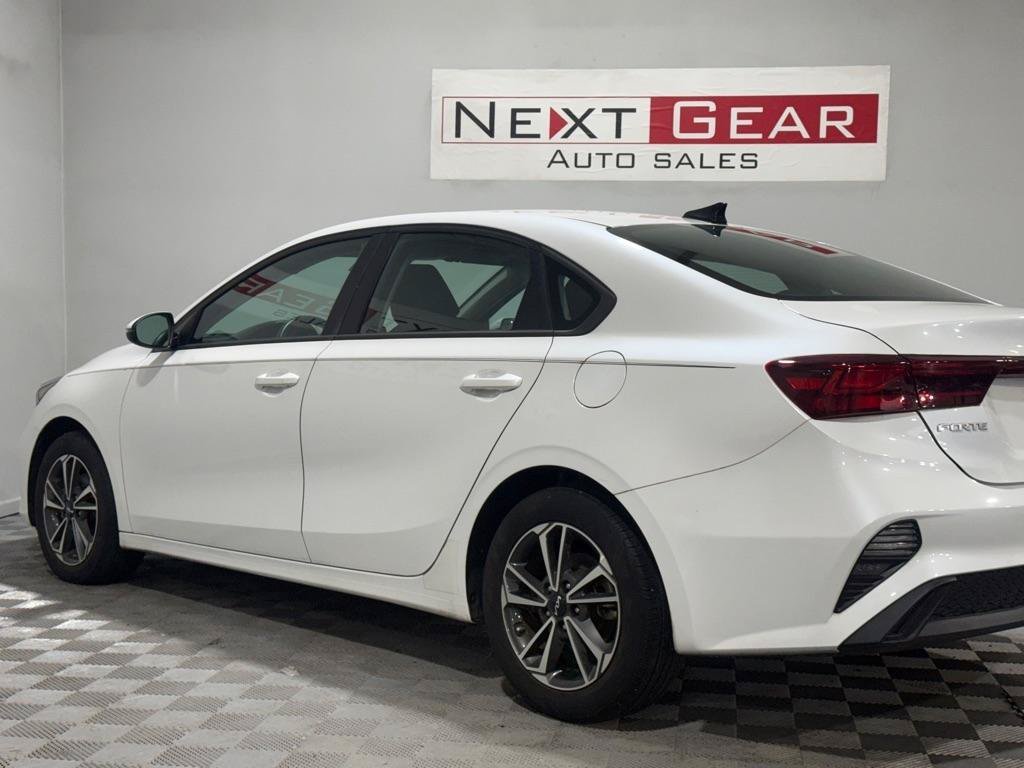 Used 2023 Kia Forte LXS w/ LXS Technology Package FWD image 7