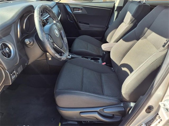 Used 2017 Toyota Corolla iM image 6