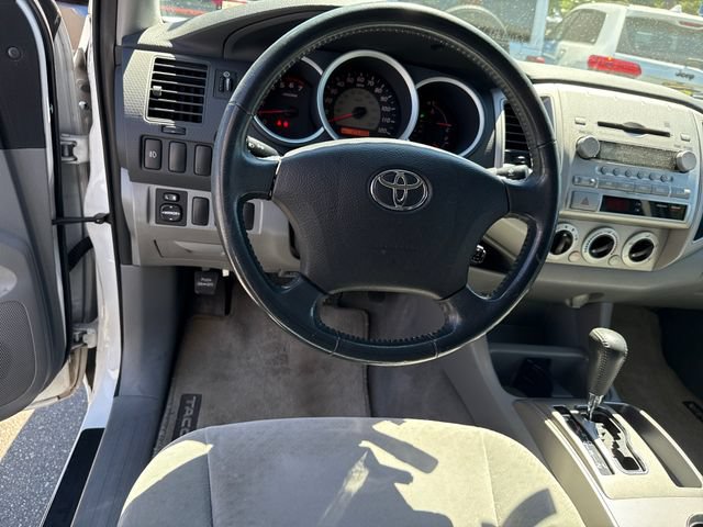 Used 2006 Toyota Tacoma PreRunner RWD image 17
