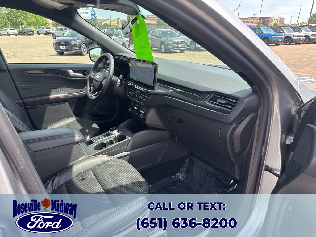 Used 2024 Ford Escape ST-Line w/ Tech Pack #1 AWD/4WD image 34