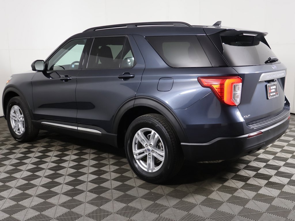 Used 2022 Ford Explorer XLT image 13