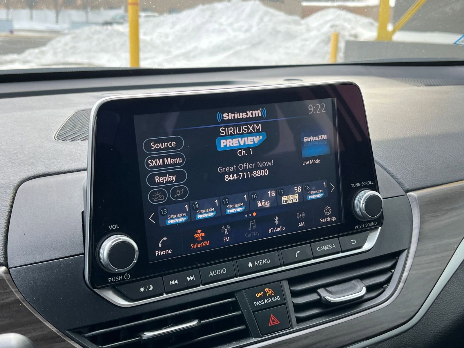 Used 2025 Nissan Altima 2.5 SV image 18