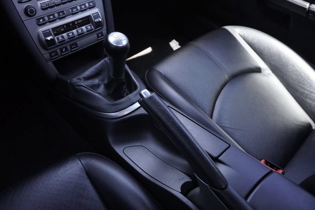 Used 2006 Porsche Cayman S RWD image 12