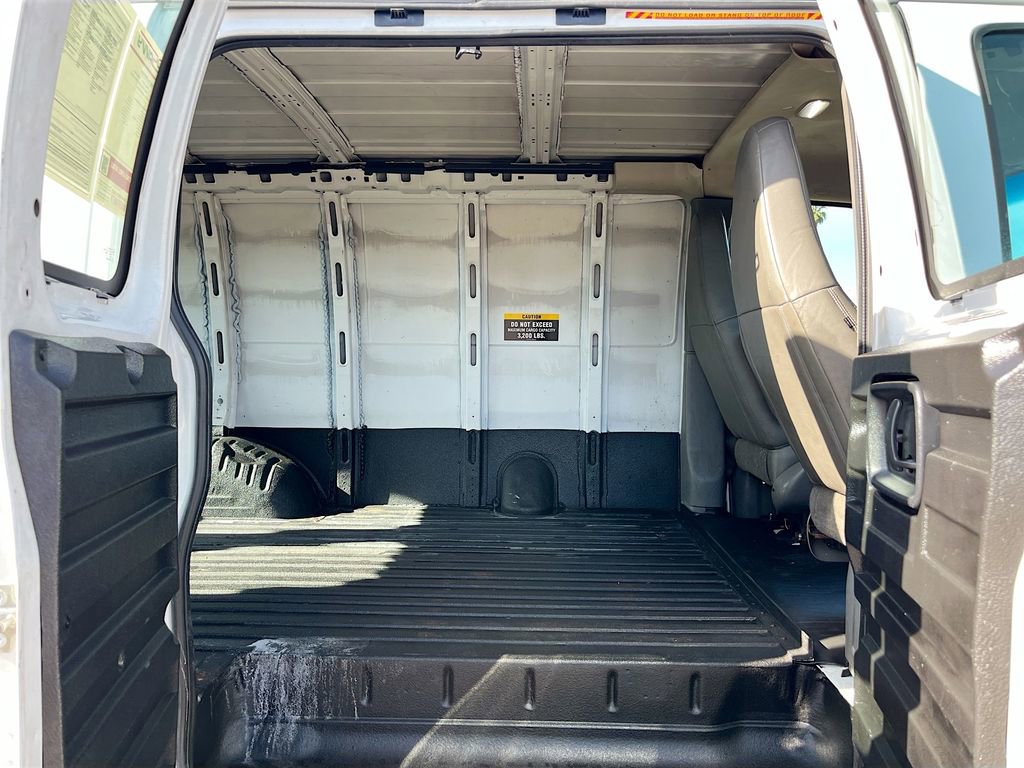 Used 2022 GMC Savana 2500 Work Van w/ Driver Convenience Package image 23