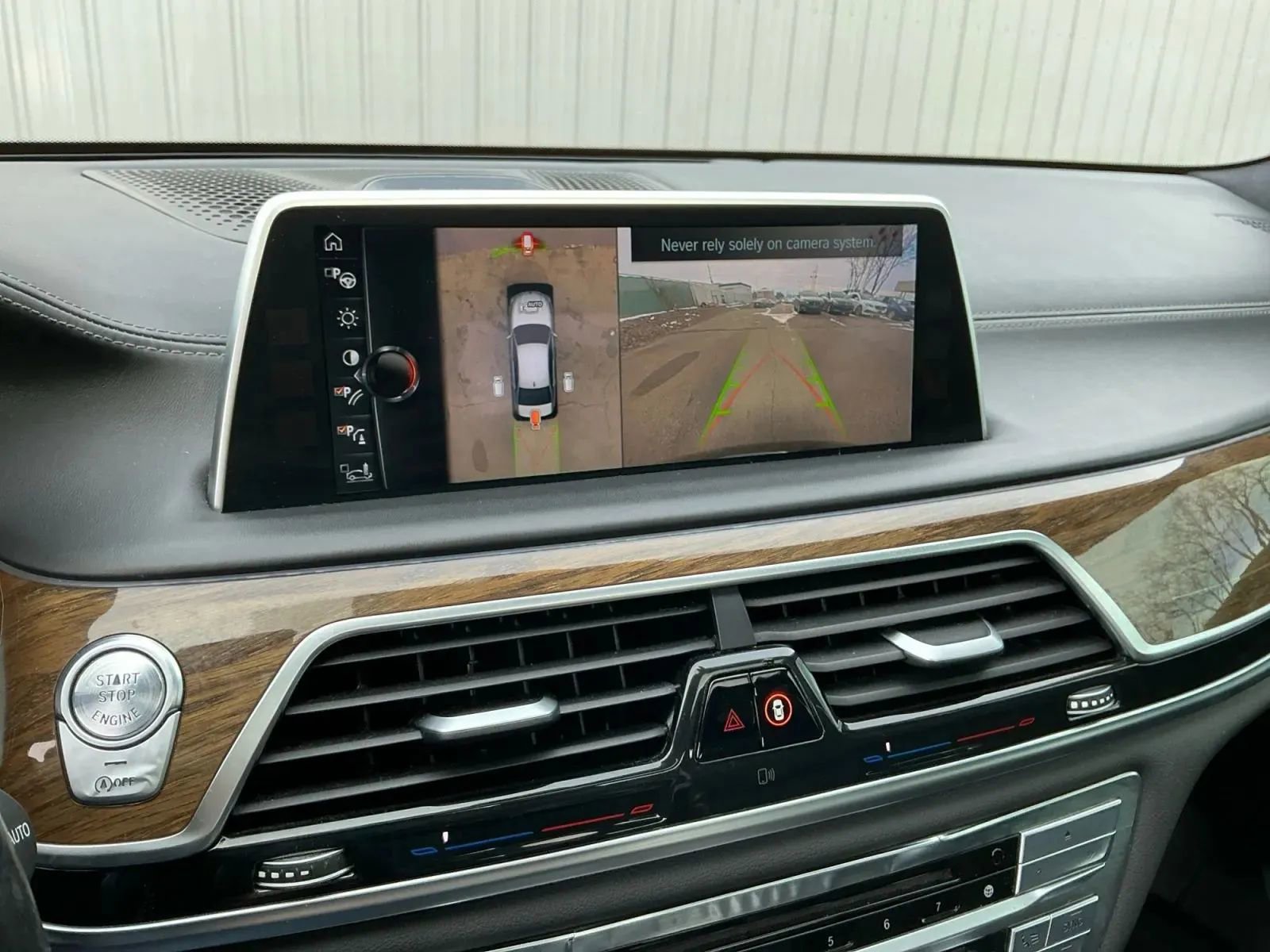 Used 2016 BMW 750i xDrive image 31