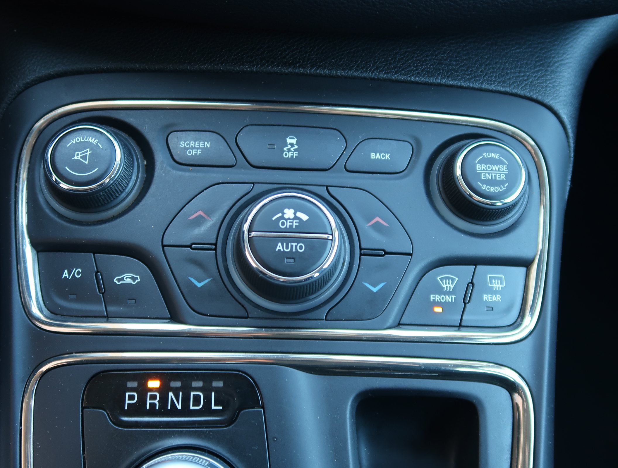 Used 2015 Chrysler 200 C w/ Navigation & Sound Group I FWD image 27