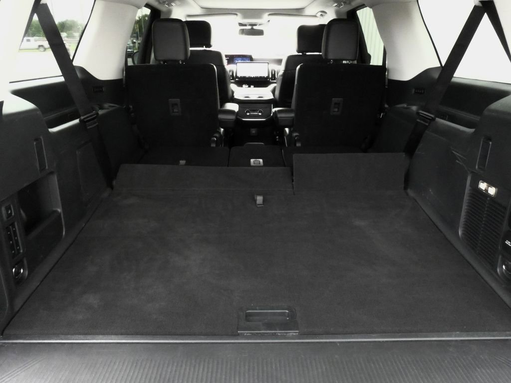 Used 2025 Ford Expedition Max Platinum AWD/4WD image 49