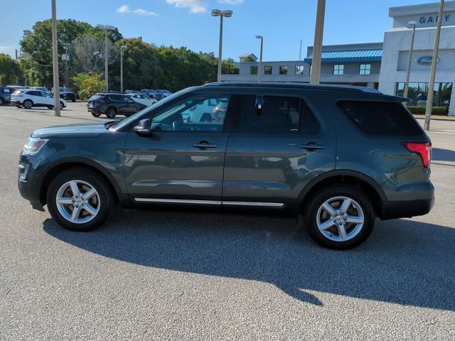 Used 2016 Ford Explorer XLT w/ Equipment Group 202A AWD/4WD image 7