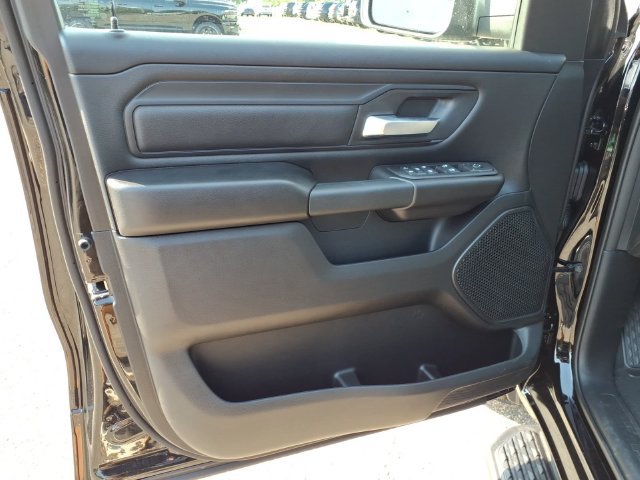 New 2026 RAM 1500 Express AWD/4WD image 17