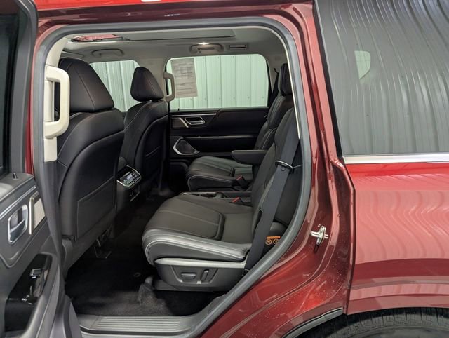 Used 2025 INFINITI QX80 Sensory image 10