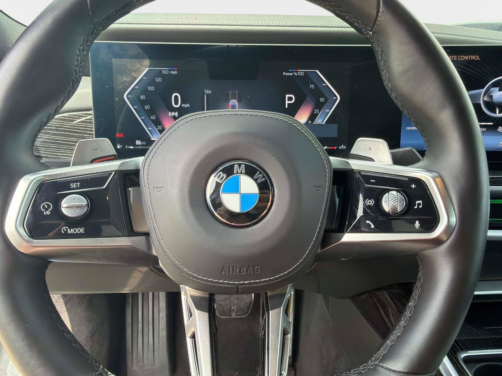 Used 2025 BMW 740i xDrive AWD/4WD image 27
