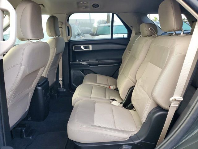 Certified 2024 Ford Explorer 2WD image 11