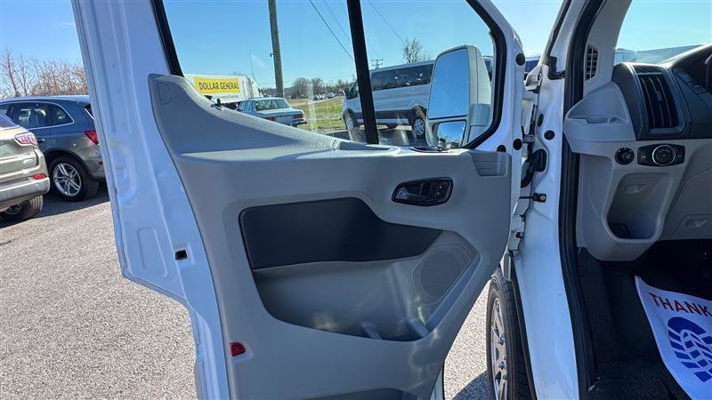 Used 2016 Ford Transit 150 XLT RWD image 31