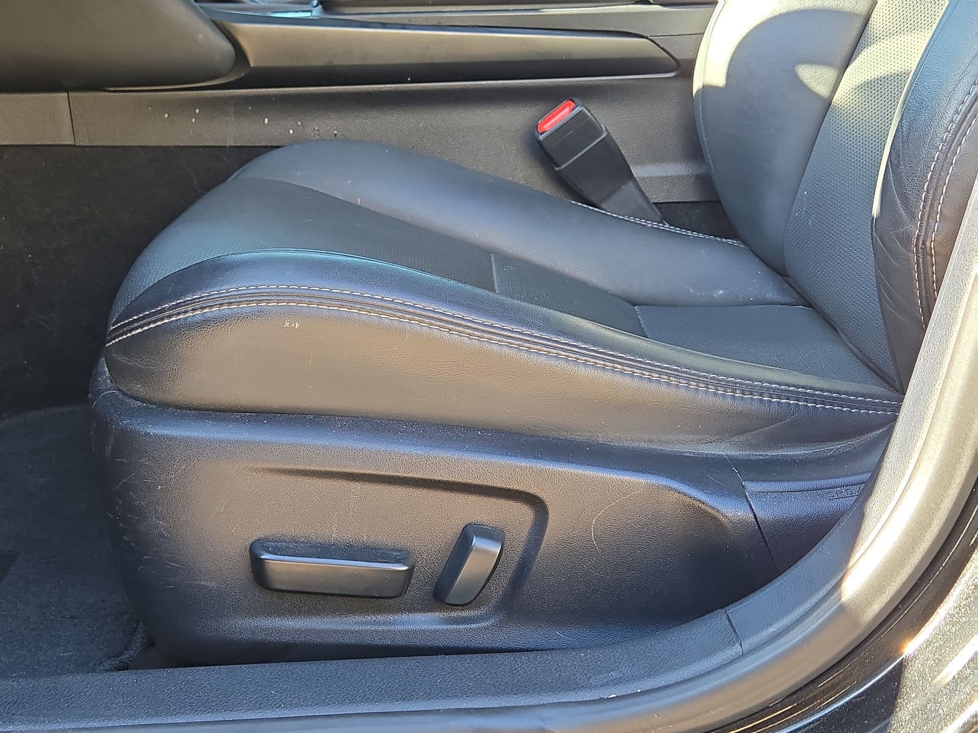 Used 2024 Lexus IS 350 F Sport w/ Accessory Package RWD image 17