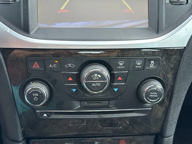 Used 2011 Chrysler 300 C RWD image 27