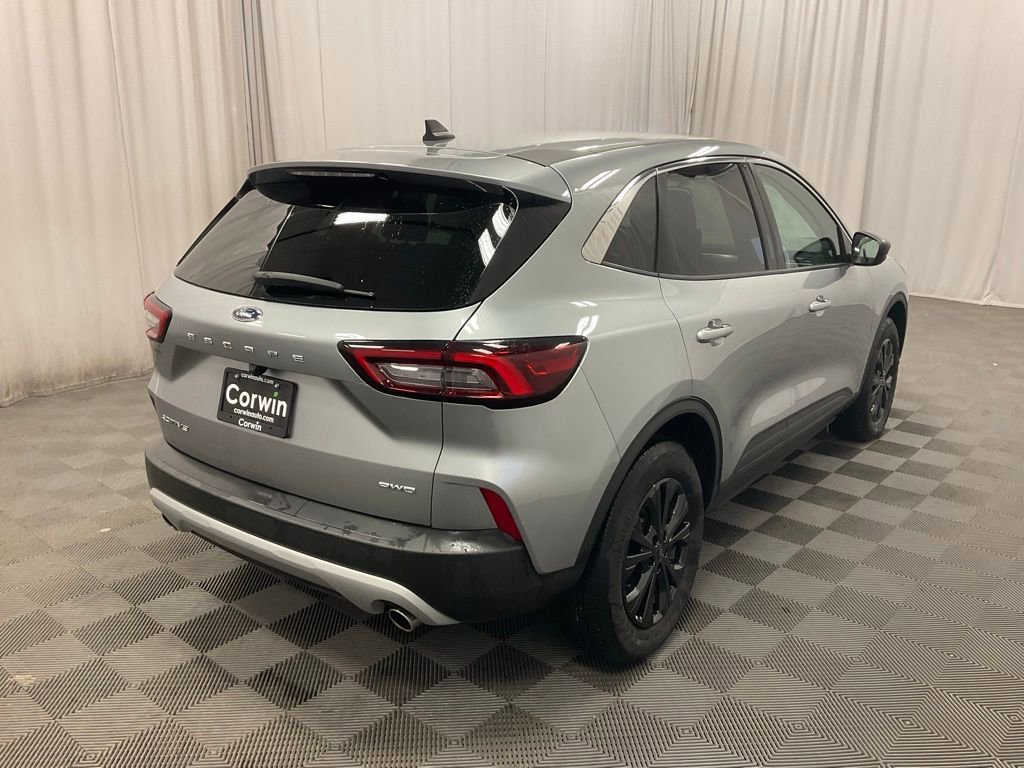 Used 2024 Ford Escape Active image 3