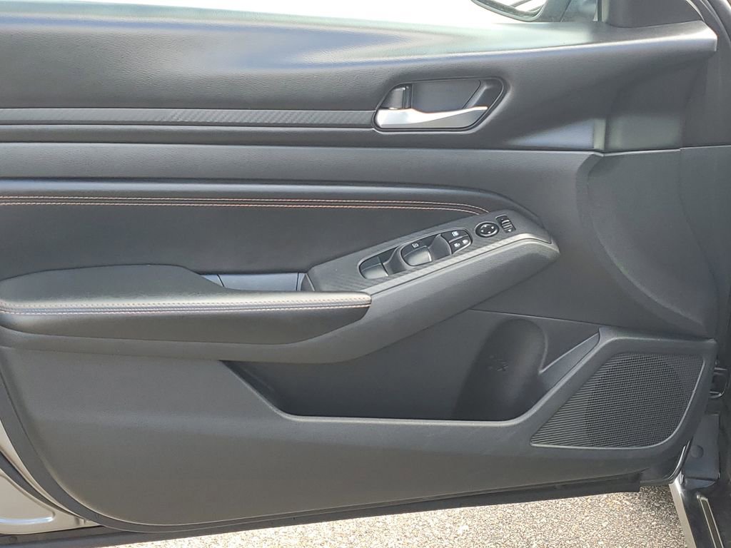 Used 2021 Nissan Altima 2.5 SR image 19