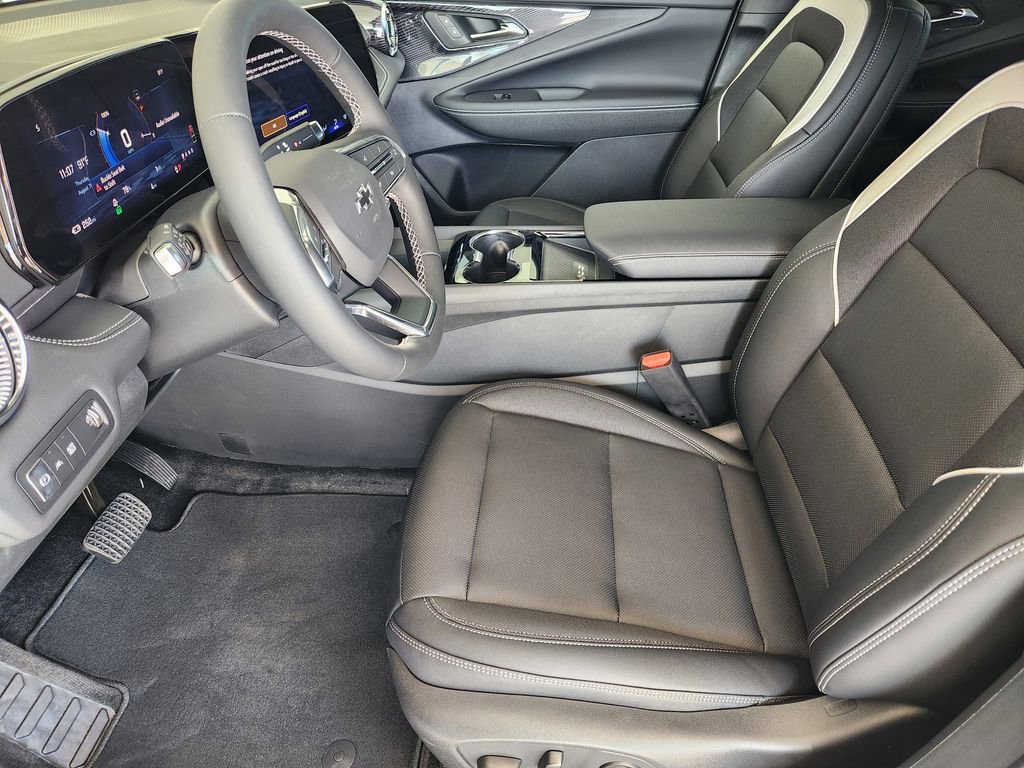 New 2025 Chevrolet Blazer EV LT image 9