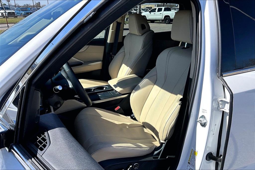 Certified 2025 Acura MDX w/ Technology Package image 36