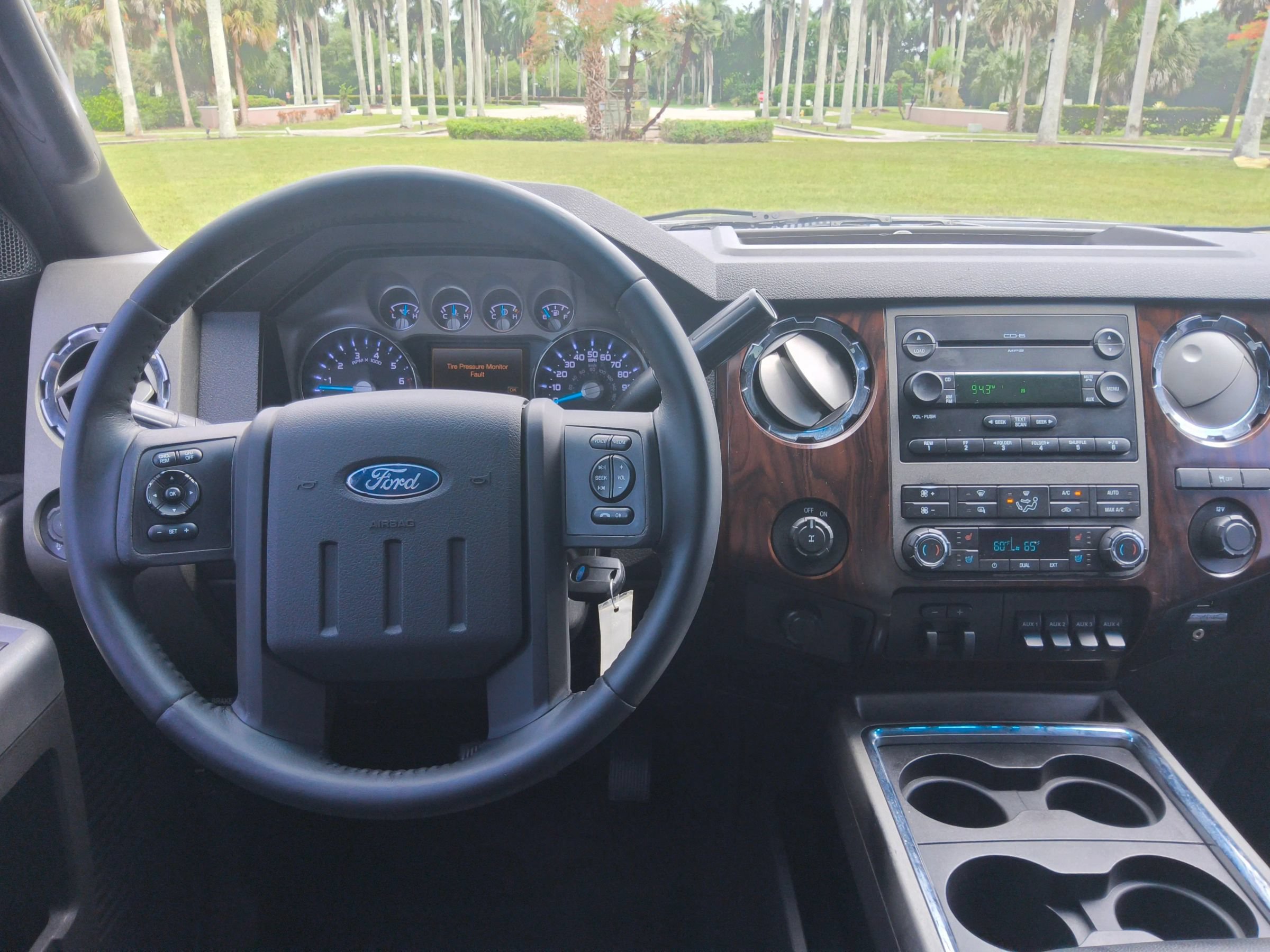 Used 2011 Ford F250 Lariat w/ Lariat Interior Pkg RWD image 15