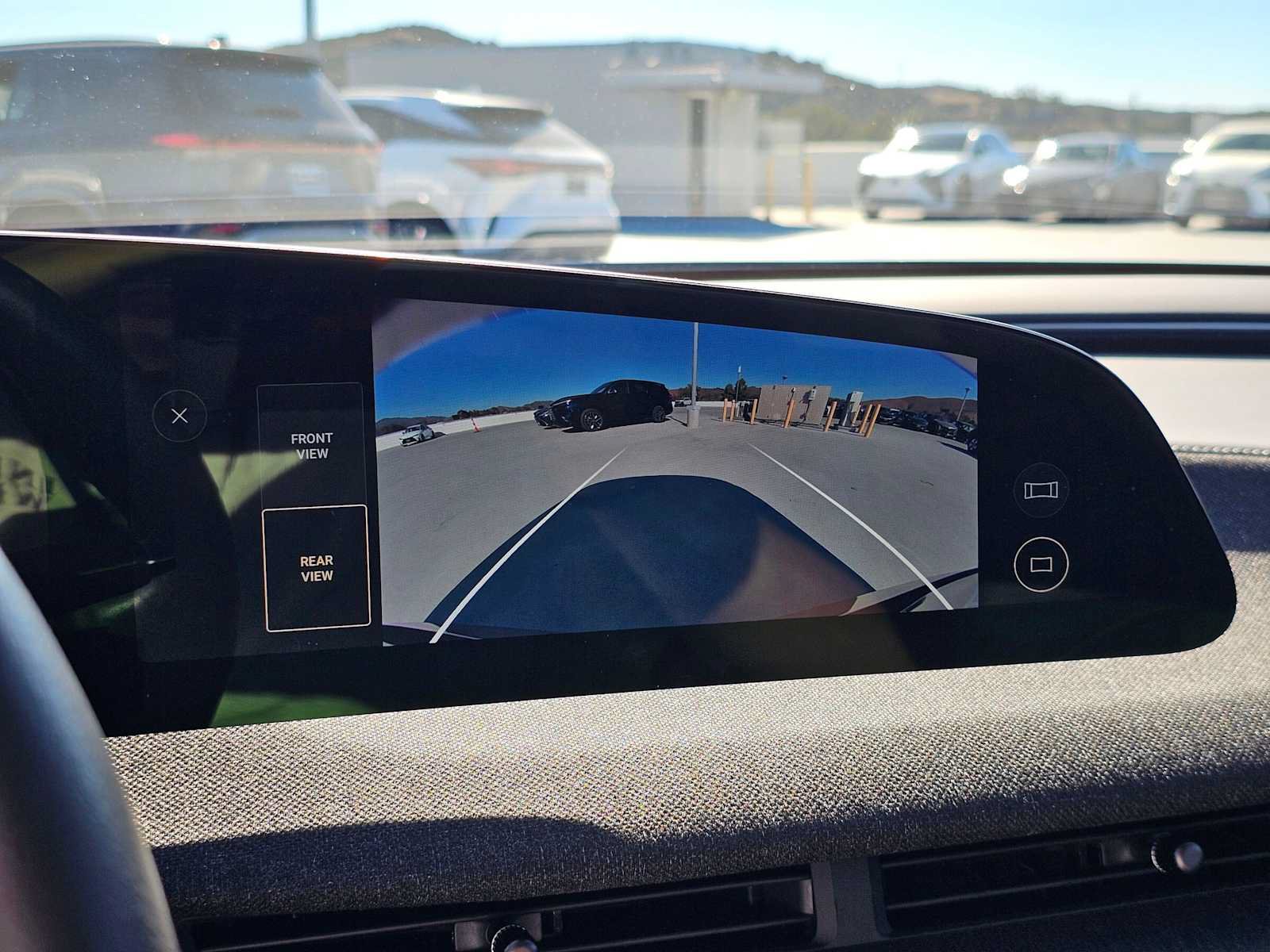 Used 2025 Lucid Air Touring AWD/4WD image 29