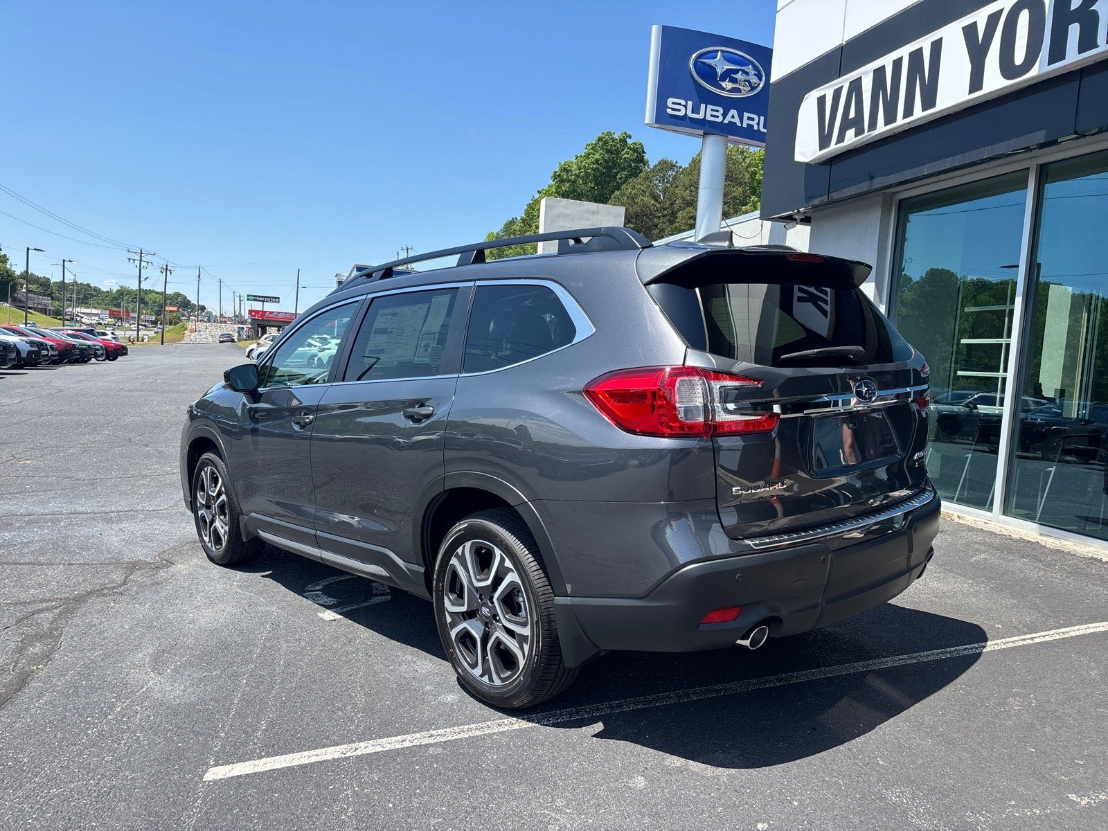 New 2026 Subaru Ascent Limited AWD/4WD image 2