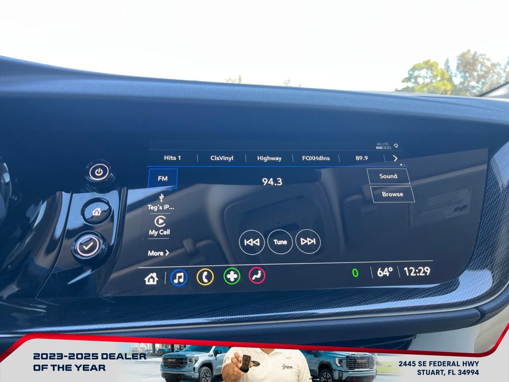 Used 2023 Buick Envision Essence image 30