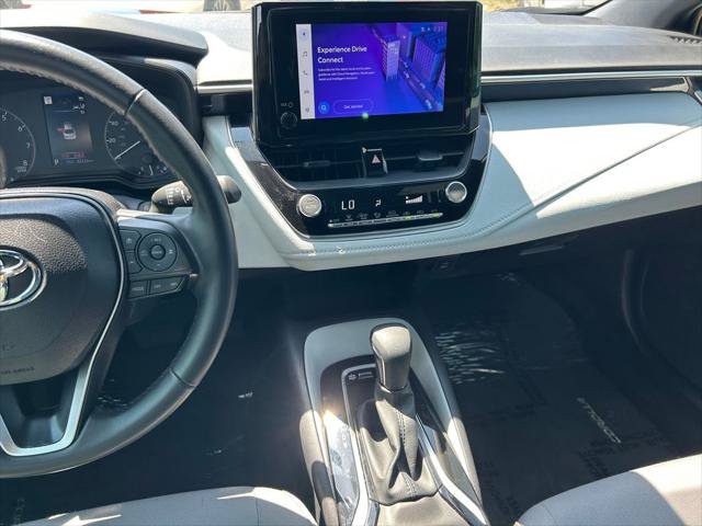 Certified 2025 Toyota Corolla SE FWD image 17