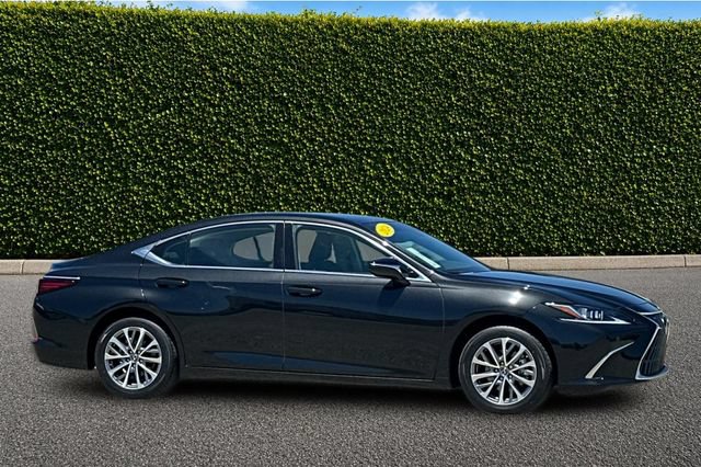 Used 2024 Lexus ES 350 w/ Accessory Package (Z2) FWD image 3