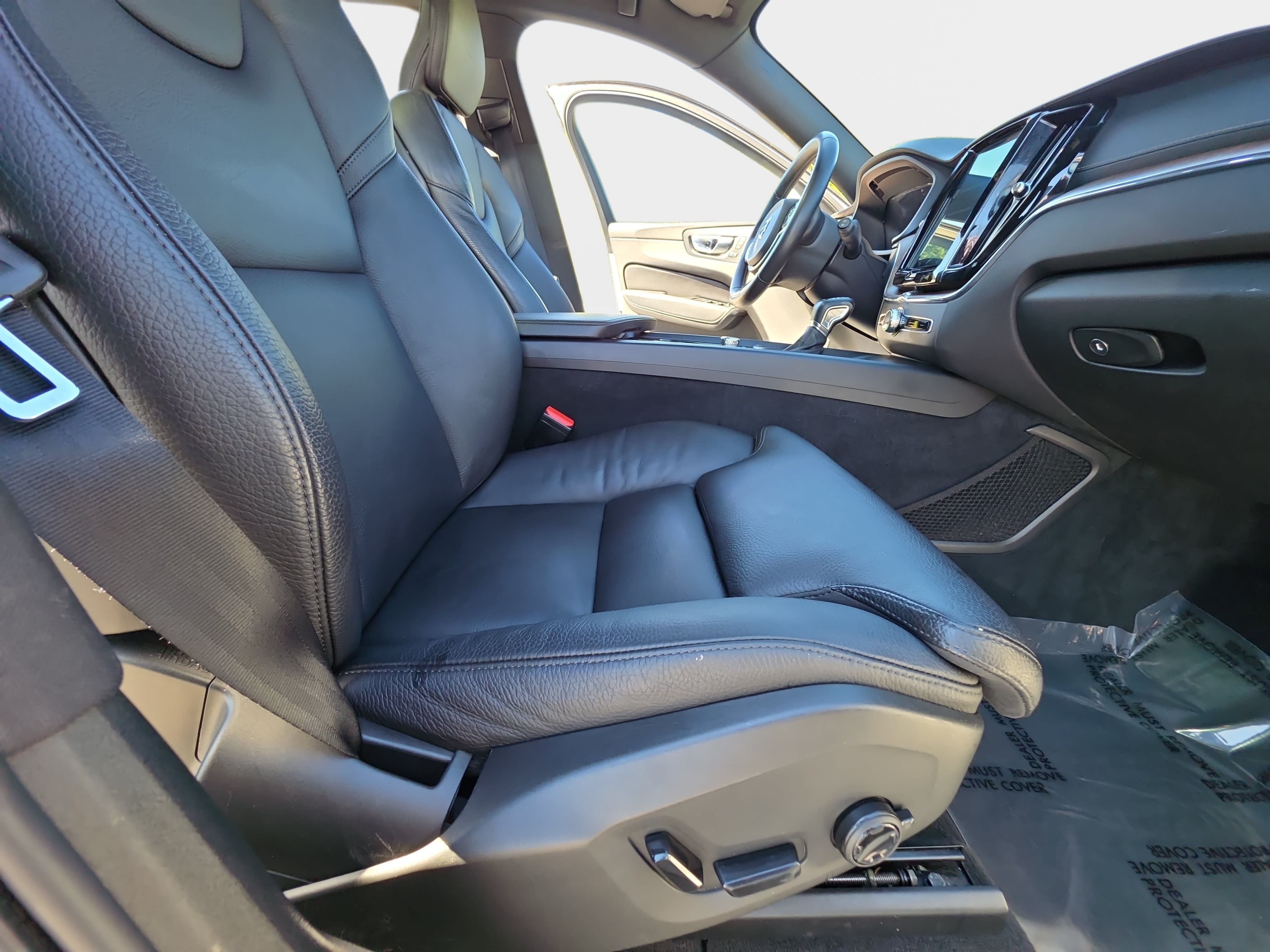 Used 2020 Volvo XC60 T5 Inscription AWD/4WD image 10
