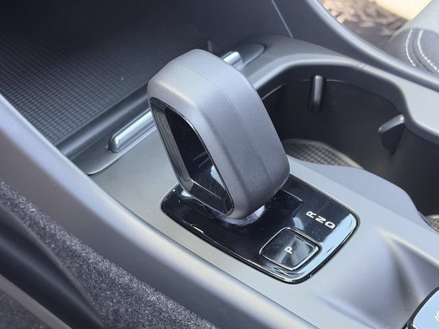 Used 2023 Volvo XC40 B4 Core w/ Protection Package FWD image 29
