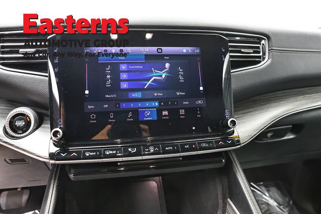 Used 2024 Jeep Wagoneer L Series II RWD image 12